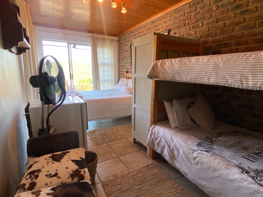 7 Bedroom Property for Sale in Cintsa East Eastern Cape